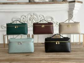Picture of Loro Piana Handbags _SKUfw220852664fw